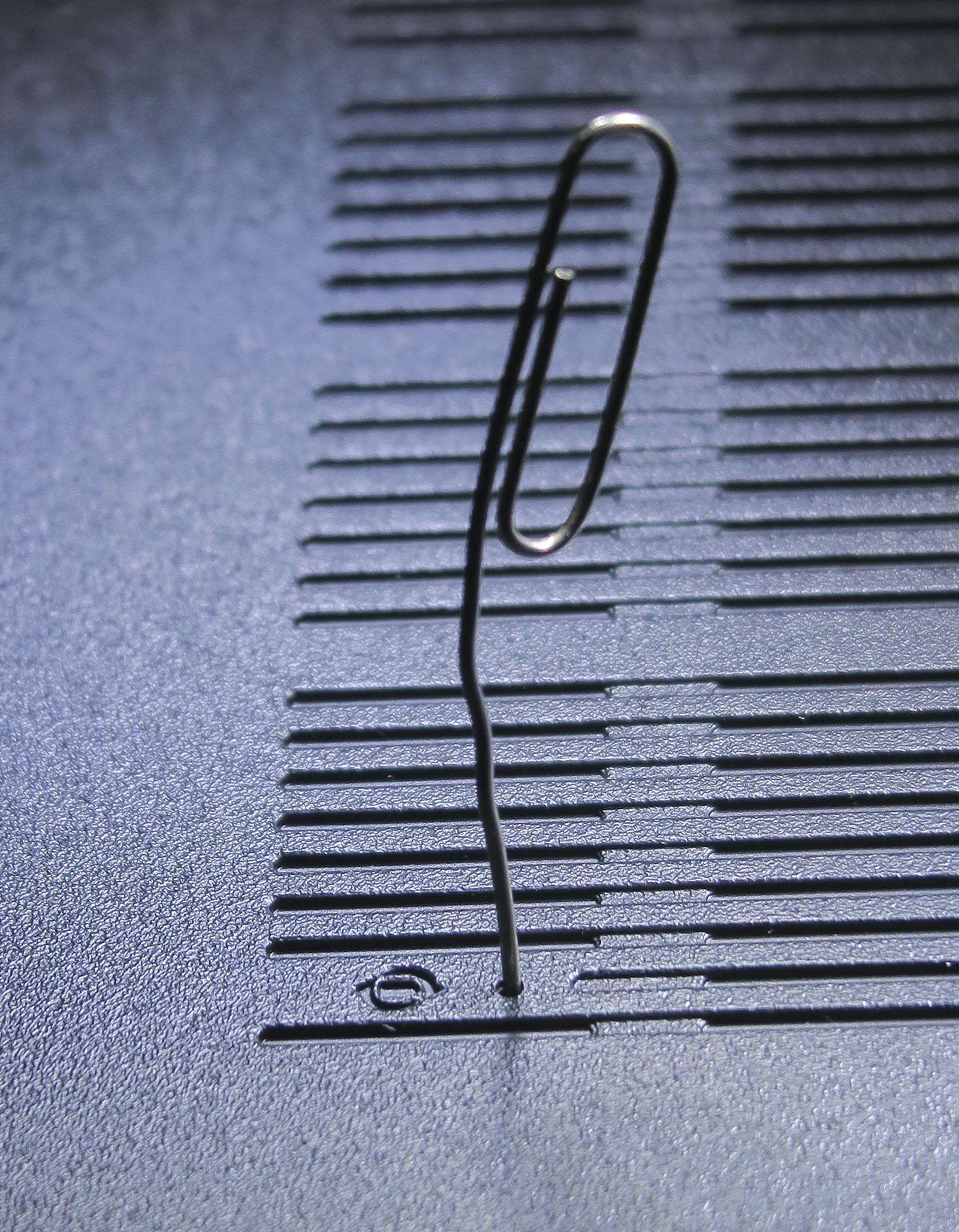 GL72_7QF斷電孔_2.jpg GL72_7QF斷電孔_2.jpg