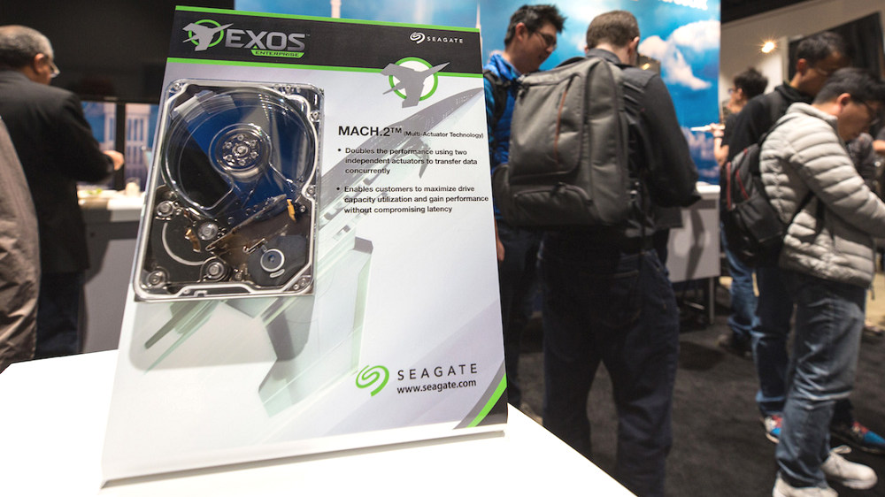 Seagate MACH (1).jpg Seagate MACH (1).jpg