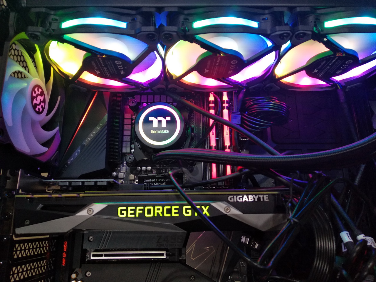 Floe DX RGB 360-19.jpg Floe DX RGB 360-19.jpg