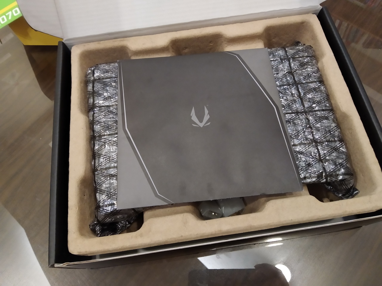 Zotac RTX2070S AIR-06.jpg Zotac RTX2070S AIR-06.jpg