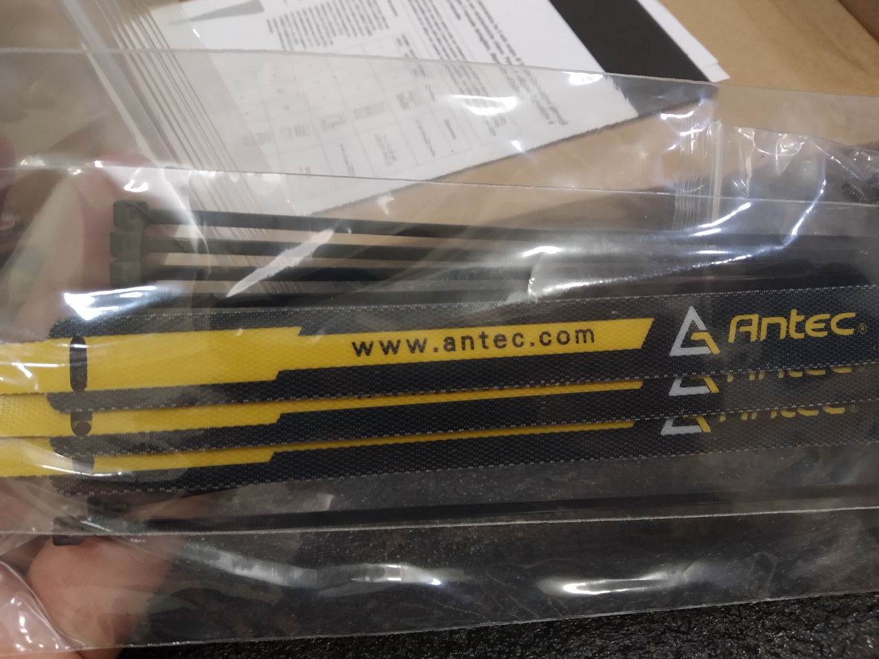 Antec HCG 650-09.jpg Antec HCG 650-09.jpg