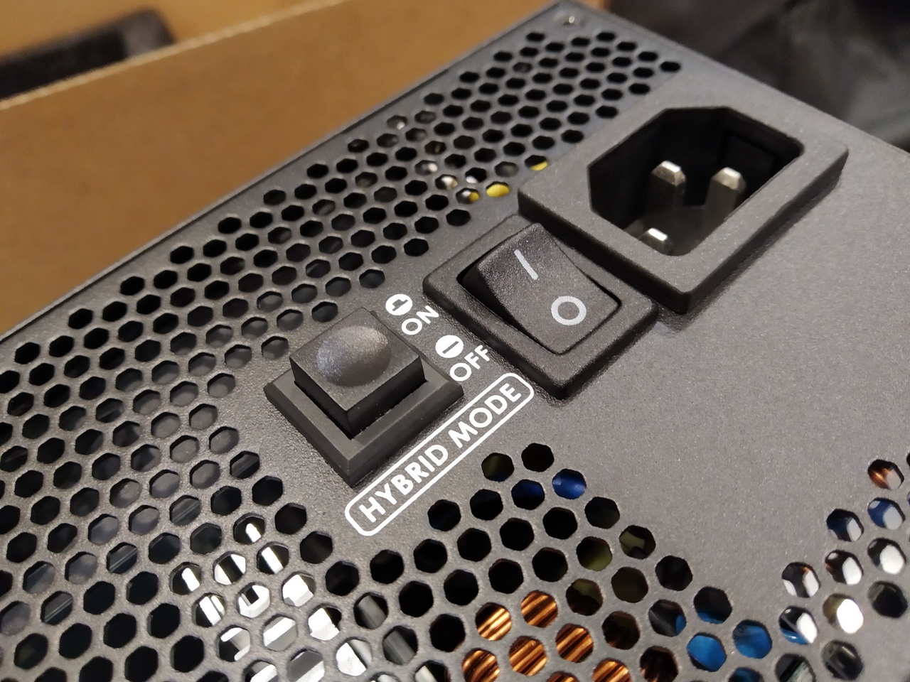 Antec HCG 650-19.jpg Antec HCG 650-19.jpg