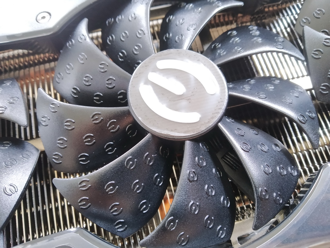 EVGA RTX3080 XC3 Ultra-09.jpg EVGA RTX3080 XC3 Ultra-09.jpg