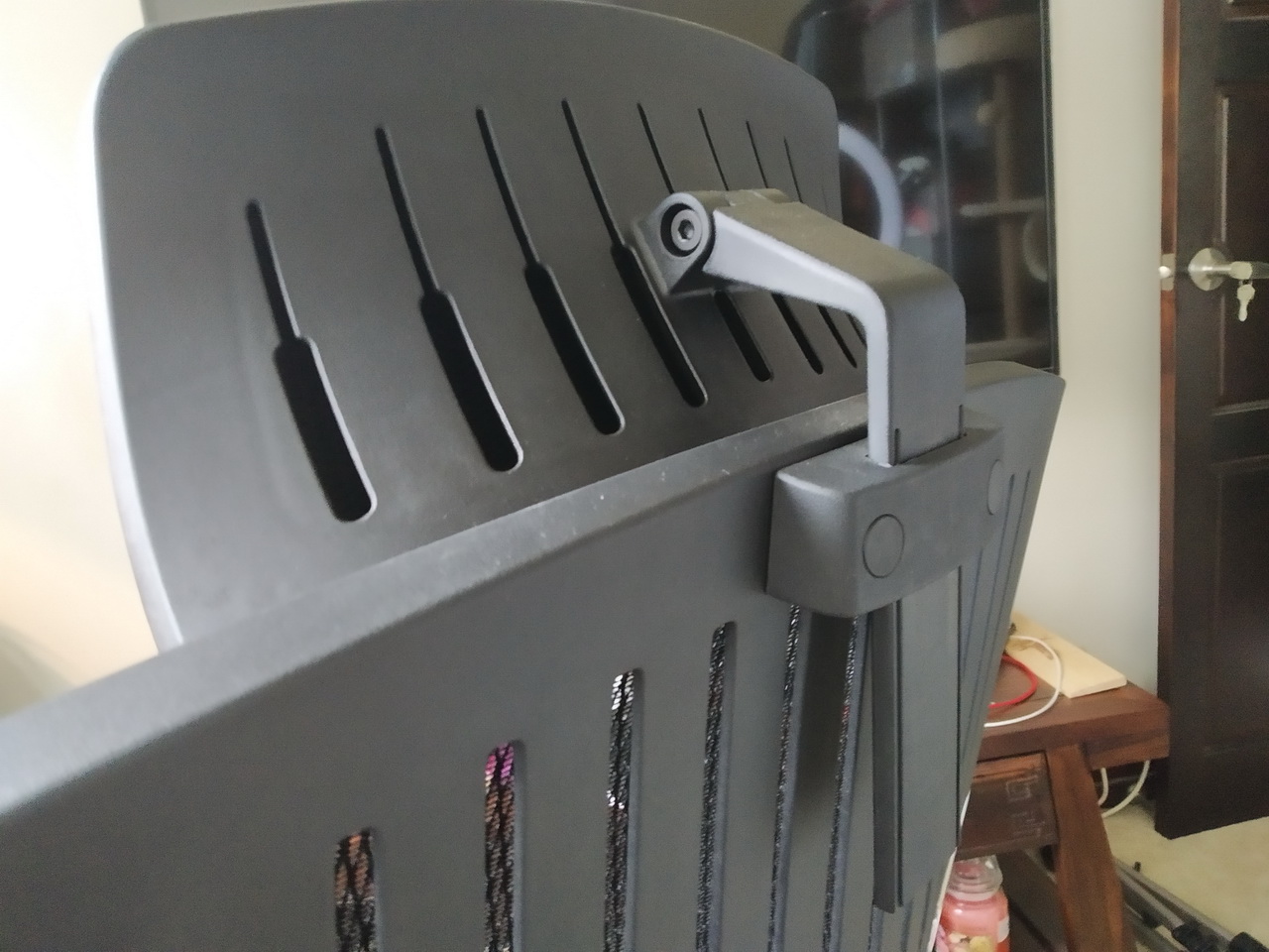 CyberChair E500-26.jpg CyberChair E500-26.jpg