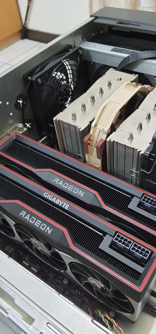 6900XTX2.jpg 6900XTX2.jpg